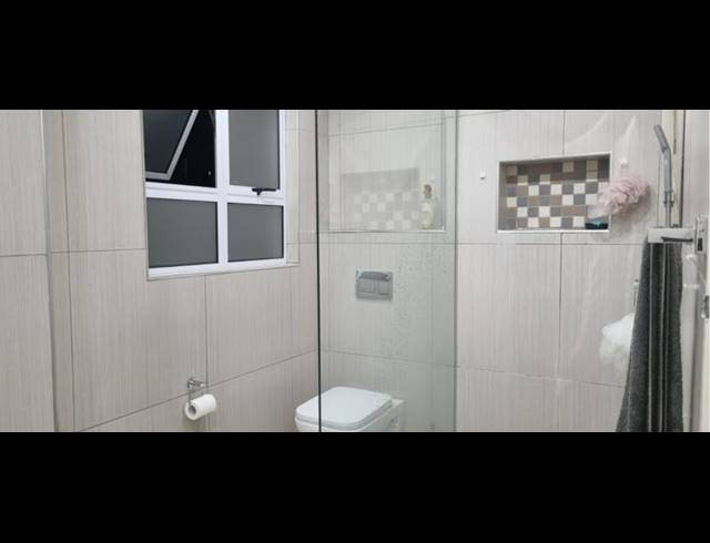 2 BEDROOM APARTMENT FOR SALE IN PRESTBURY